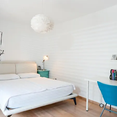 A Modern Flat For 6-9 People Apartmán